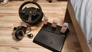 Thrustmaster T300 RS (1 foto / 4)