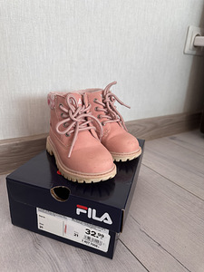 FILA (1 foto / 1)