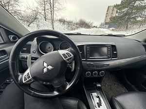 Mitsubishi Lancer 1.8 (6 foto / 8)