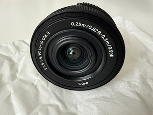 Sony E-mount 16-50mm F3.5-5.6 OSS II Продаю китовый объектив (2 фото из 4)
