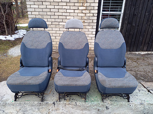 Сиденья для VW Sharani (2 фото из 3)