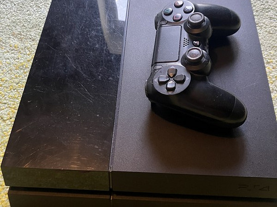 PS4
