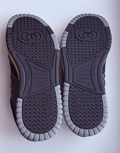 Gucci Mens Re-Web Monogram Sneakers , Gray (6 foto / 6)