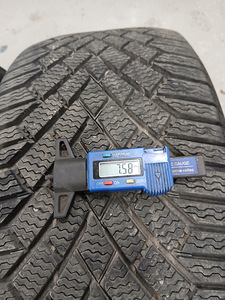 Continental VikingContact7 235/45R18 M+S (5 foto / 10)