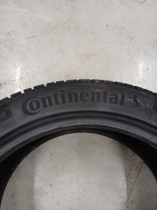 Continental VikingContact7 235/45R18 M+S (6 foto / 10)