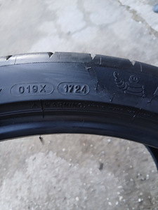 Michelin Pilot Sport S5 305/30ZR21 (7 фото из 7)