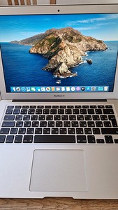 Apple MacBook Air модель A1466 (1 фото из 5)