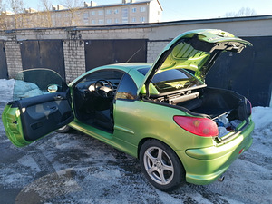 Продам Кабриолет PEUGEOT 206, бензин Двигатель 1.6, 2004 (1 фото из 15)