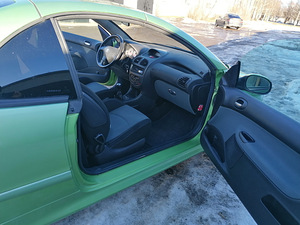 Продам Кабриолет PEUGEOT 206, бензин Двигатель 1.6, 2004 (4 фото из 15)