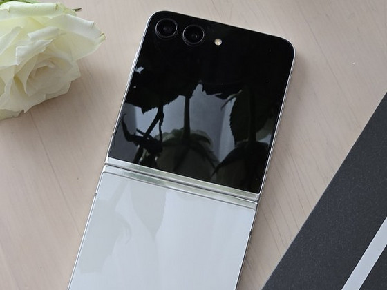 Samsung Galaxy Z Flip5