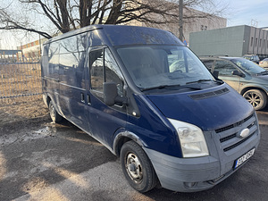 Ford Transit (3 фото из 4)
