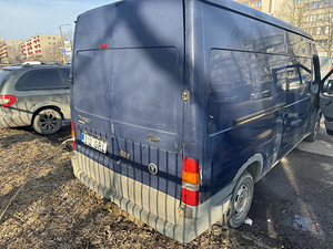 Ford Transit (4 фото из 4)