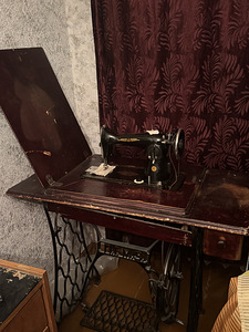 Vintage õmblusmasin (2 foto / 4)