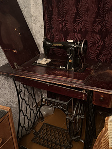 Vintage õmblusmasin (3 foto / 4)