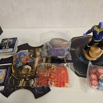 Настольная игра Thanos Rising: Avengers Infinity War