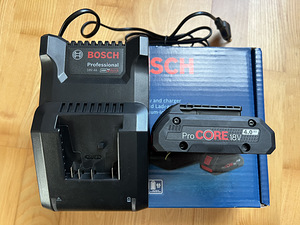 BOSCH Pro зарядное устройство + аккумулятор ProCORE 18V 4,0 (1 фото из 3)