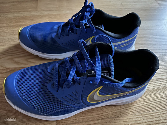 Детские кроссовки Nike 38