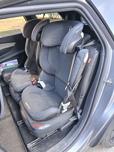 Детские автокресла MAXI COSI для детей (1 фото из 3)