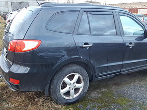Hyundai Santa Fe на запчасти (2 фото из 10)