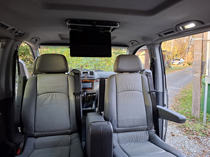 Продается автобус (13 фото из 15)