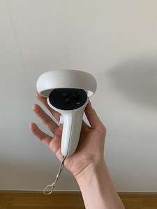 Parempoolne Oculus Quest 2 kontroller (varuosadeks) (3 foto / 3)