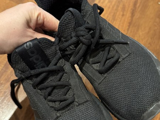 Кроссовки Adidas
