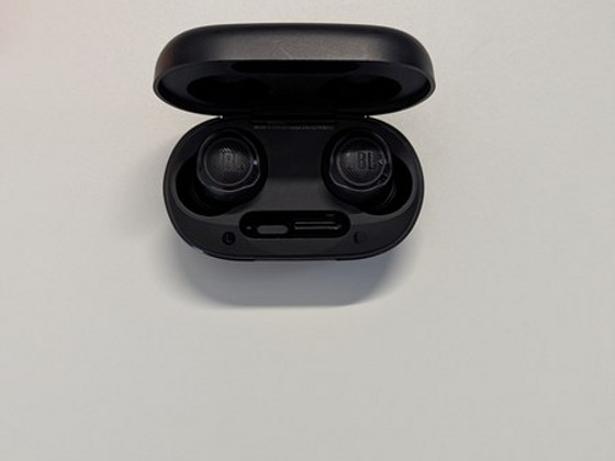 Наушники JBL QUANTUM TWS AIR