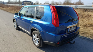 Nissan X-Trail (3 foto / 14)