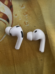 AirPods Pro Gen3 (4 фото из 5)