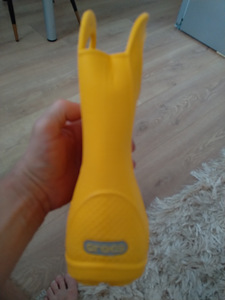 Kummisaapad Crocs (1 foto / 5)