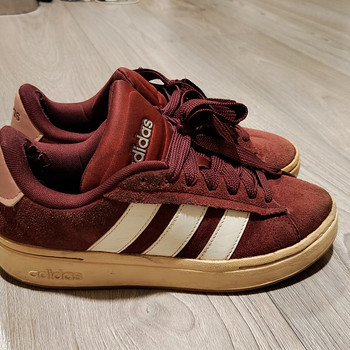 Adidas s.40,2/3