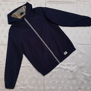Võrkvoodril tuulejope/kilejope Jack&Jones s. 164 (1 foto / 9)