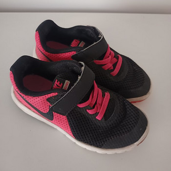 Кроссовки Nike