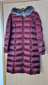 Burgundy Long Down Coat with Fur (3 foto / 5)