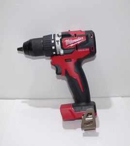 Аккумуляторная дрель Milwaukee M18 CBLPD (2 фото из 3)