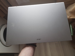 Acer aspire 3 (3 foto / 3)
