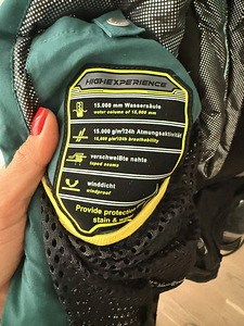 Naiste suusakostüüm S (jope + püksid) 15K (4 foto / 7)