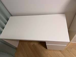 KIRJUTUSLAUD / LAUD — IKEA MALM (2 foto / 5)