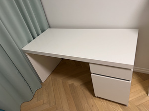 KIRJUTUSLAUD / LAUD — IKEA MALM (3 foto / 5)