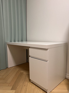 KIRJUTUSLAUD / LAUD — IKEA MALM (4 foto / 5)