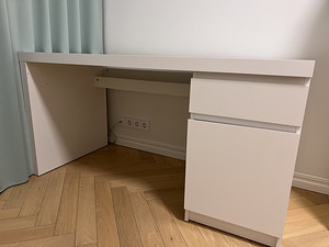 KIRJUTUSLAUD / LAUD — IKEA MALM (5 foto / 5)