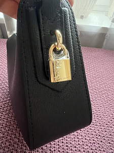 Сумка Marc Jacobs logo-plaque shoulder bag (3 фото из 10)