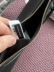Сумка Marc Jacobs logo-plaque shoulder bag (4 фото из 10)