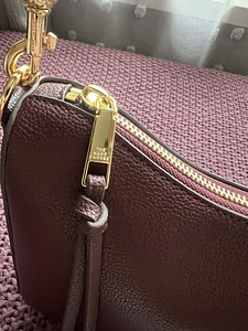 Сумка Marc Jacobs logo-plaque shoulder bag (8 фото из 10)