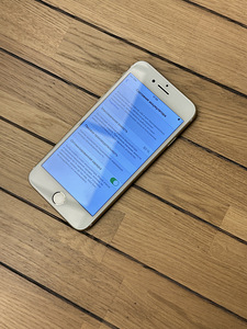 iPhone 7 (3 фото из 8)