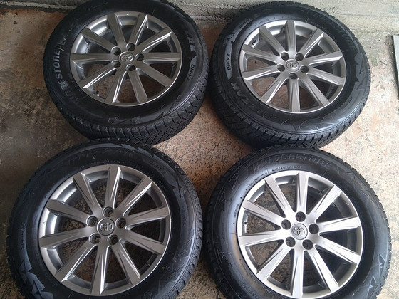 Toyota Lexus R18 valuveljed rehvidega