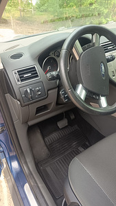 Ford kuga (1 фото из 4)