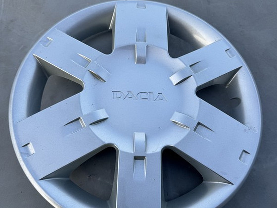 Dacia Logan 15 tolli ilukilp