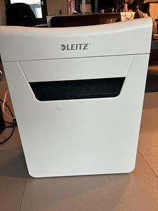 Dokumendipurustaja Müüa kvaliteetne Leitz IQ Protect 8X doku (1 foto / 3)