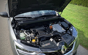 Renault Arkana E-Tech Hybrid RS line 1.6 NOVC-HEV 69kW (7 foto / 15)